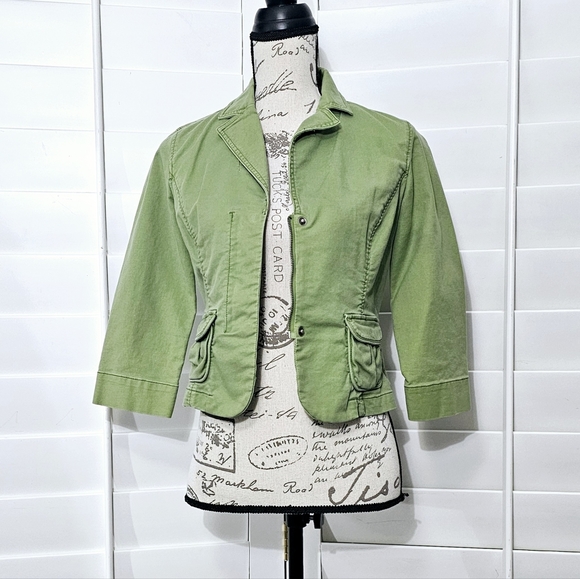 NINE & CO WEEKEND CROPPED STYLE JACKET - Picture 2 of 15